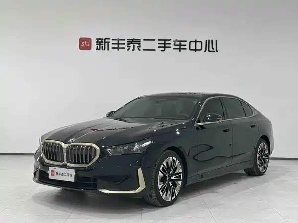 BMW 5 Series 2024