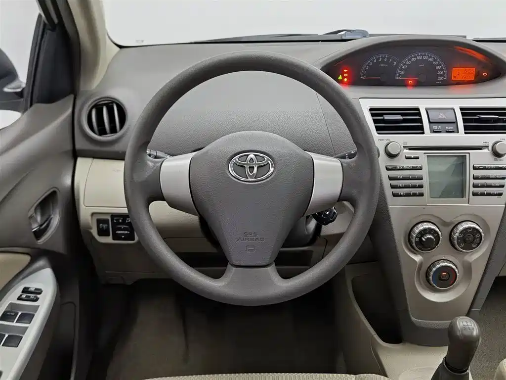 Toyota Vios 2012 — фото 11