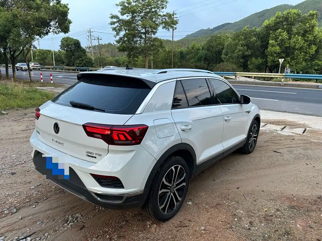Volkswagen T-Roc 2022 — фото 10