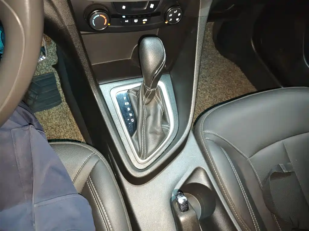 Buick Excelle 2022 — фото 14