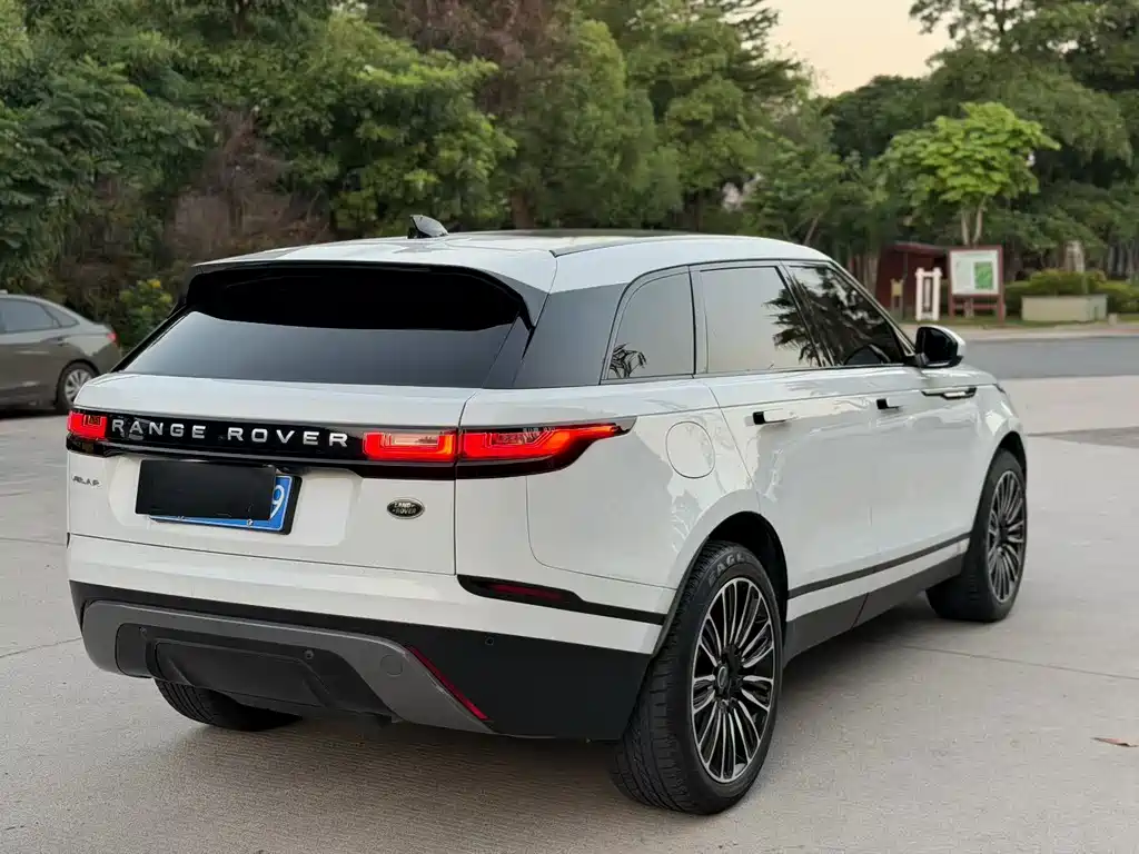 Land Rover Range Rover Velar 2023 — фото 7