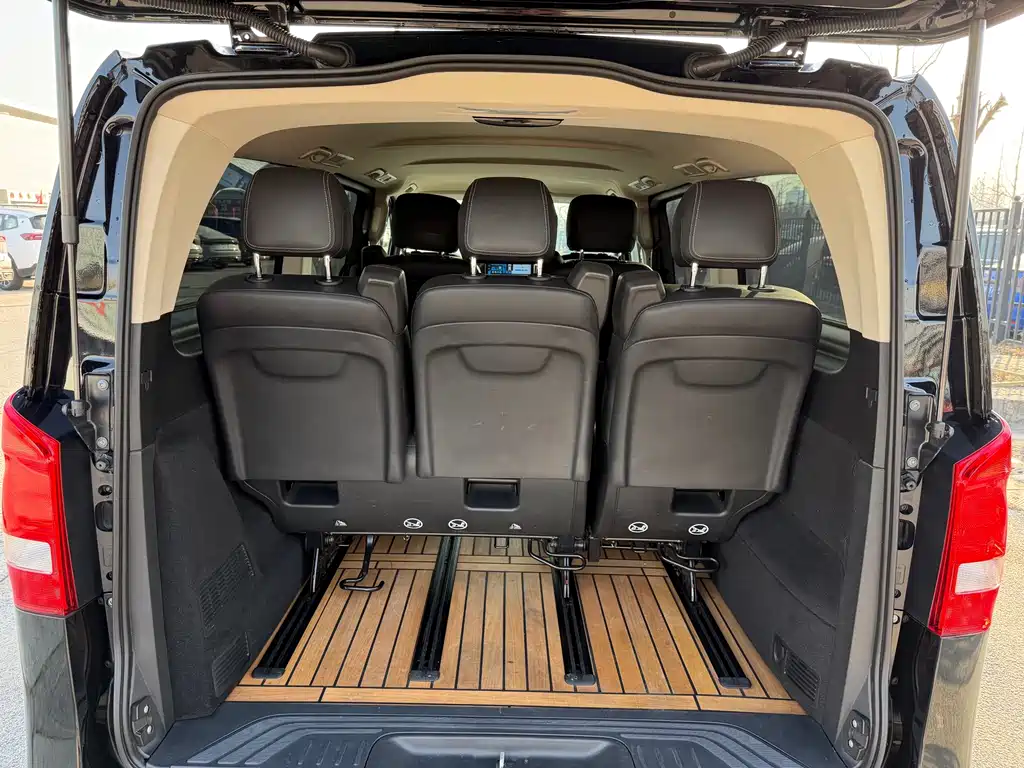 Mercedes-Benz Vito 2023 — фото 22
