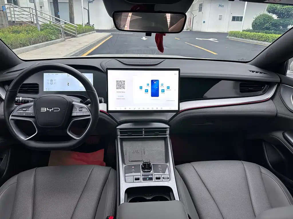 BYD Seal 07 DM-i 2025 — фото 9