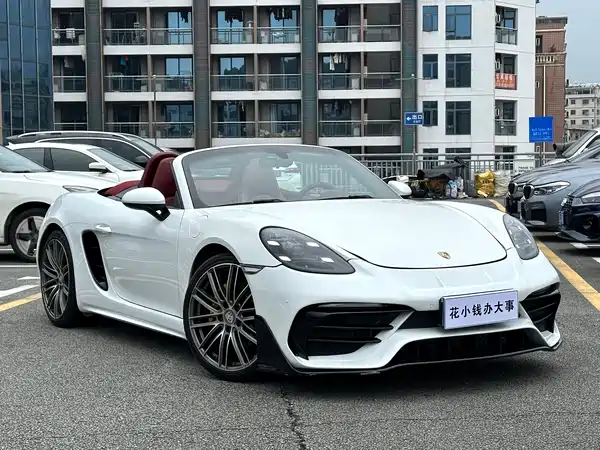 Porsche 718 2016