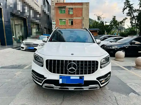 Mercedes-Benz GLB 2022