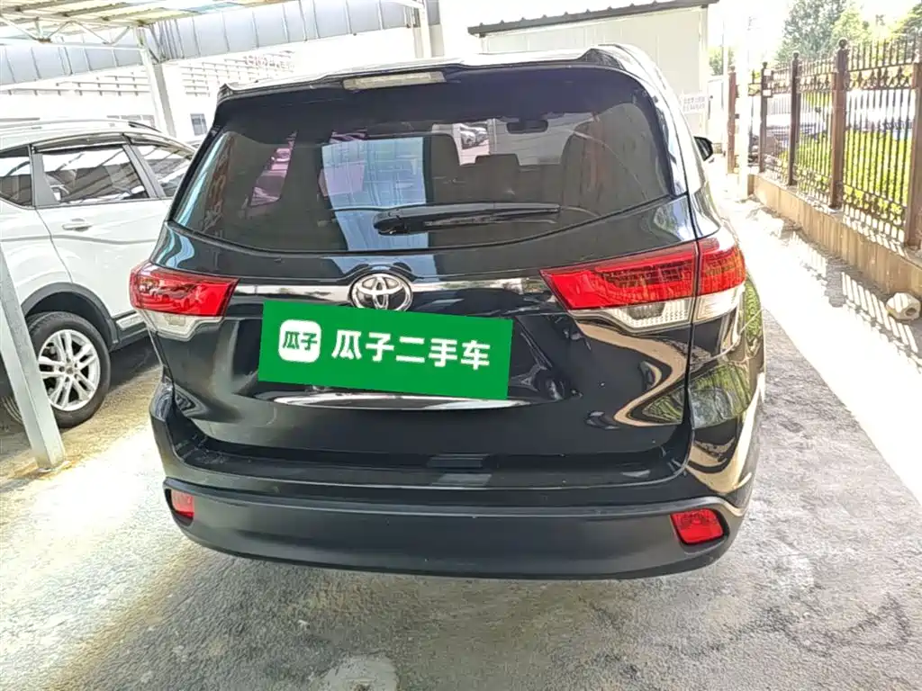 Toyota Highlander 2019 — фото 10
