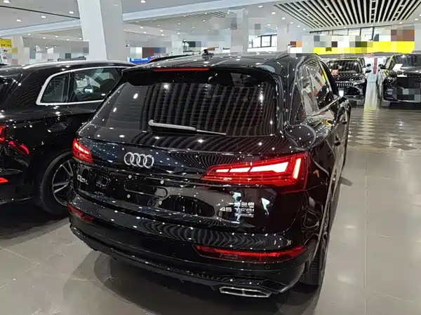 Audi Q5L 2024