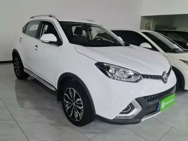 MG GS 2016