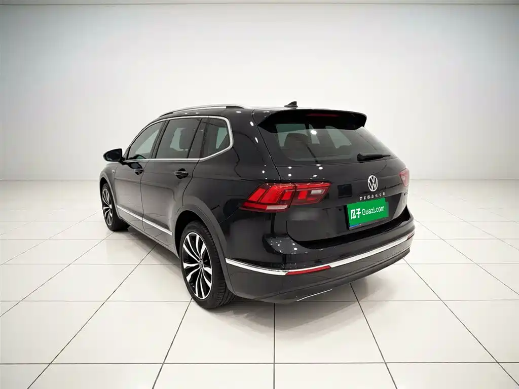 Volkswagen Tiguan L 2021 — фото 4