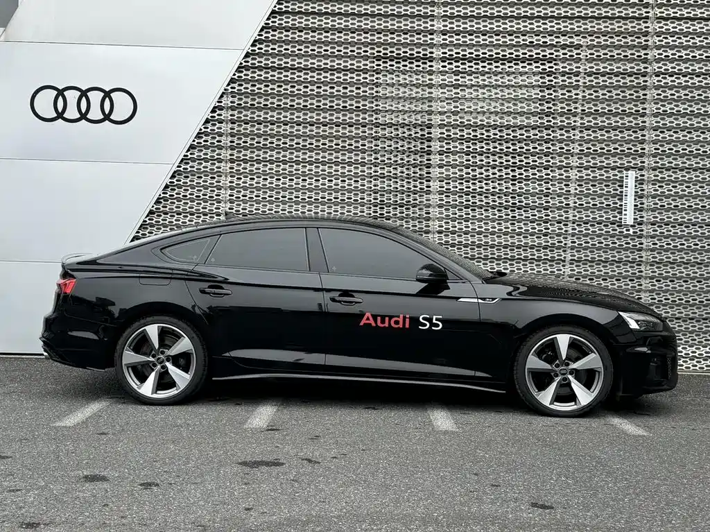 Audi S5 2025 — фото 3