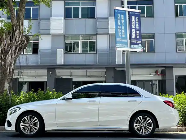 Mercedes-Benz C-Class 2018