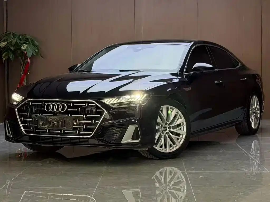 Audi A7L 2023 — фото 1