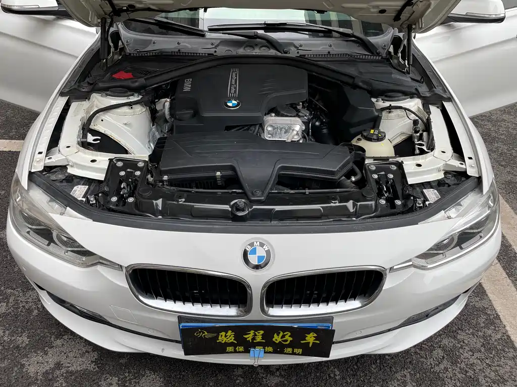 BMW 3 Series 2016 — фото 11