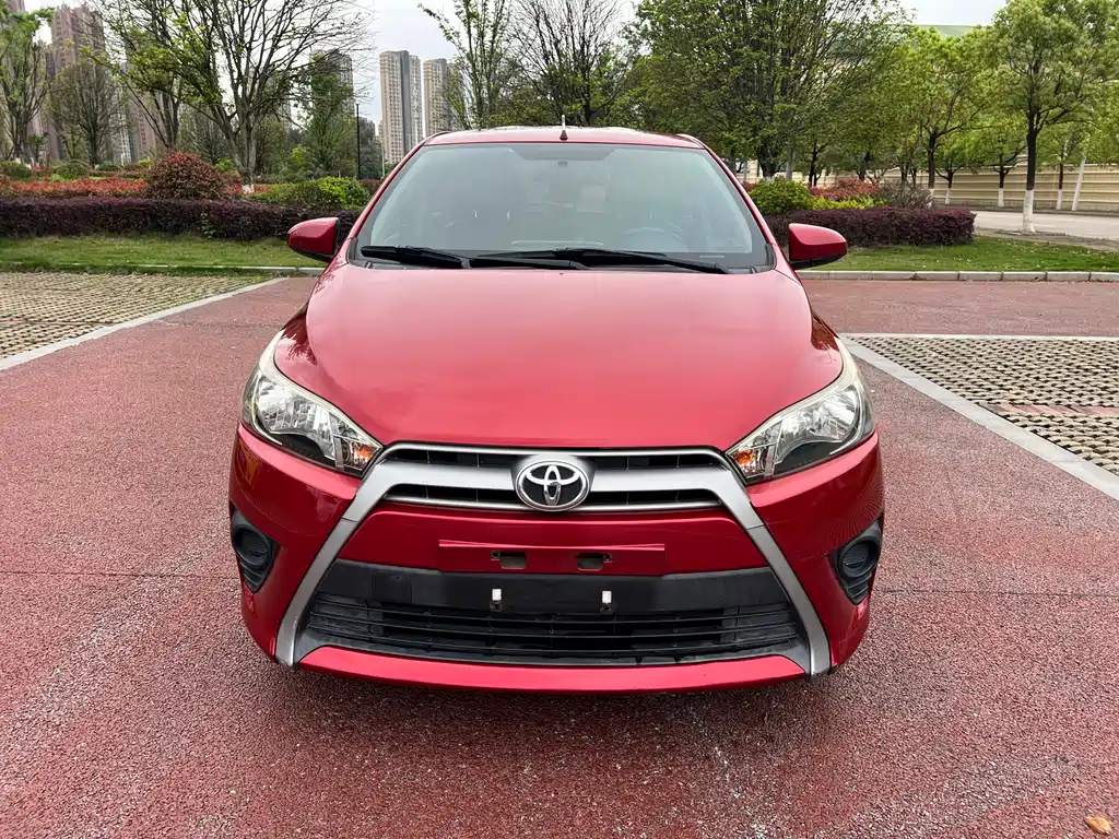 Toyota Yaris L 2016 — фото 3