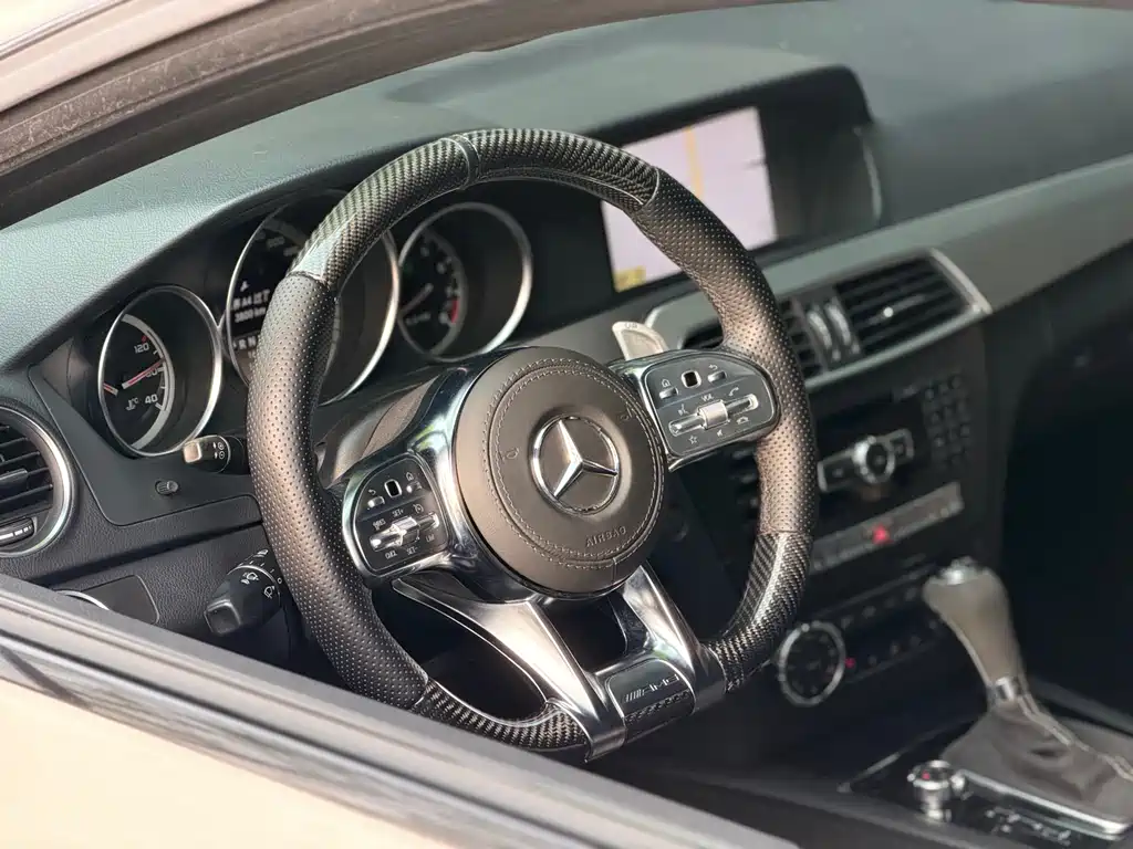 Mercedes-Benz C-Class AMG 2012 — фото 27