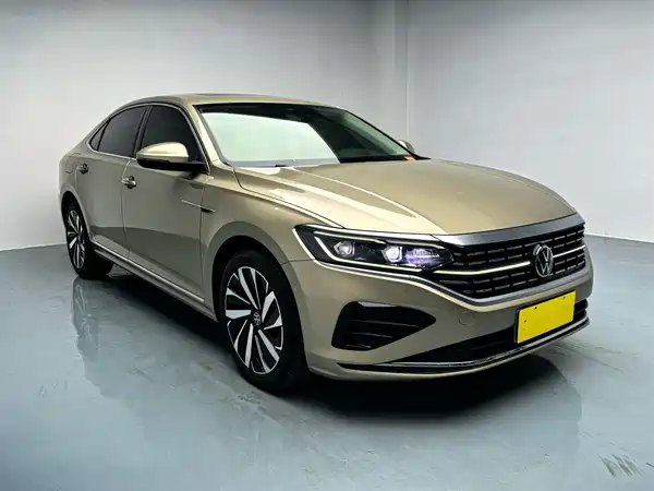 Volkswagen Passat 2022