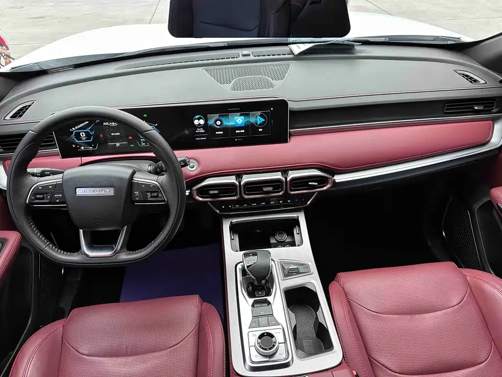 Jetour X70 PLUS 2022 — фото 11