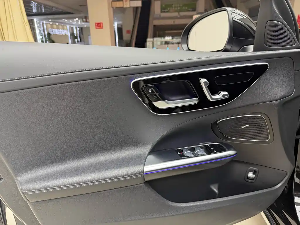 Mercedes-Benz C-Class 2022 — фото 15