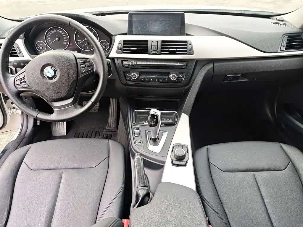 BMW 3 Series 2015 — фото 4