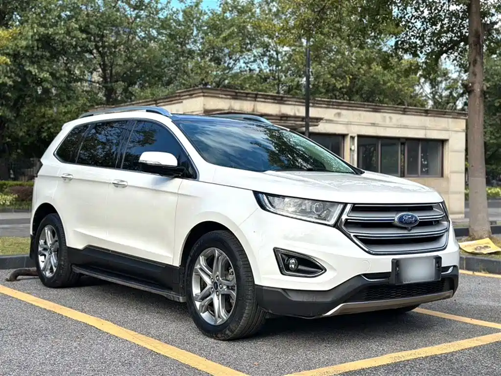 Ford Edge 2017 — фото 6