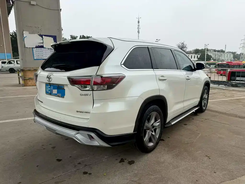 Toyota Highlander 2016 — фото 4
