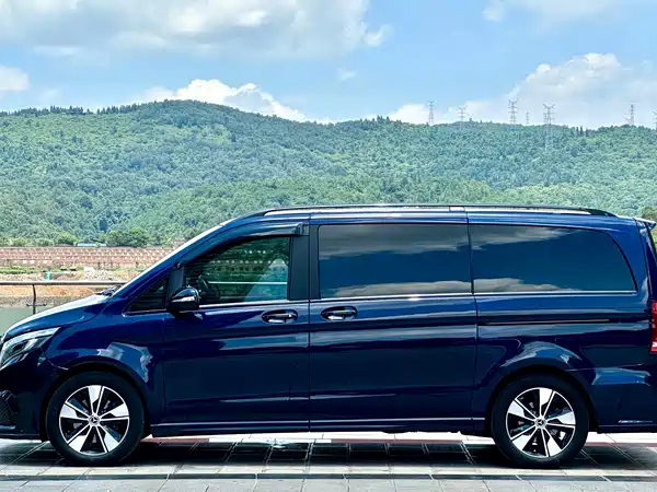 Mercedes-Benz V-Class 2022