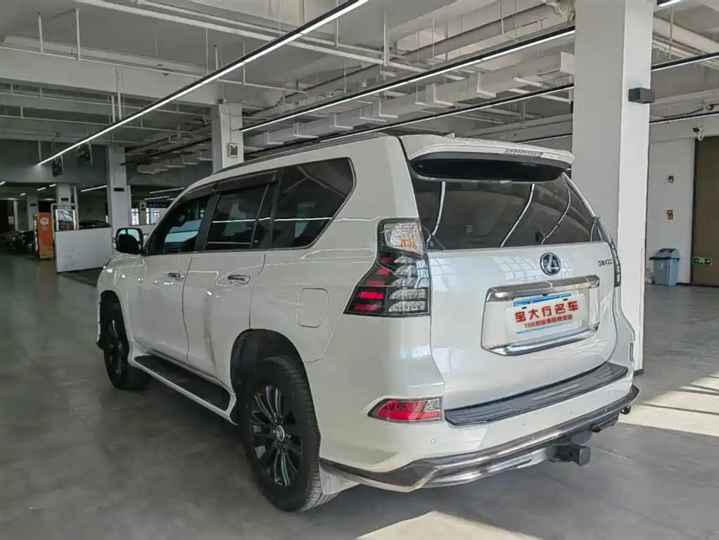 Lexus GX 2023 — фото 3