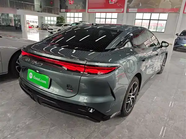 BYD Han L 2025