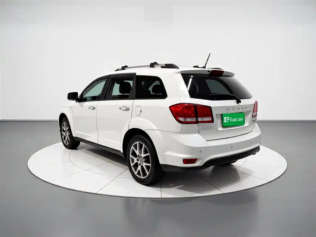 Dodge Journey 2017 — фото 4