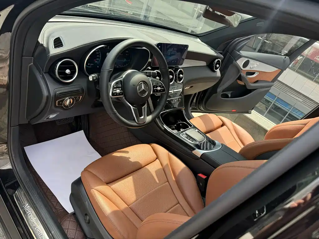 Mercedes-Benz GLC Coupe 2024 — фото 4