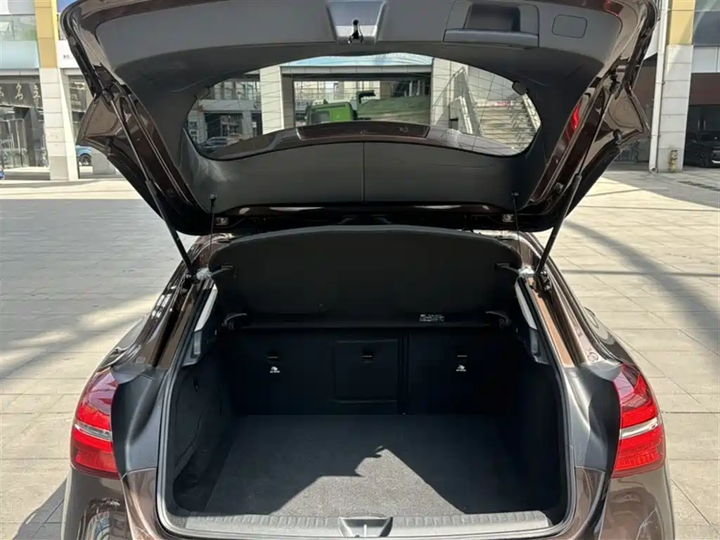 Mercedes-Benz GLA 2018 — фото 22