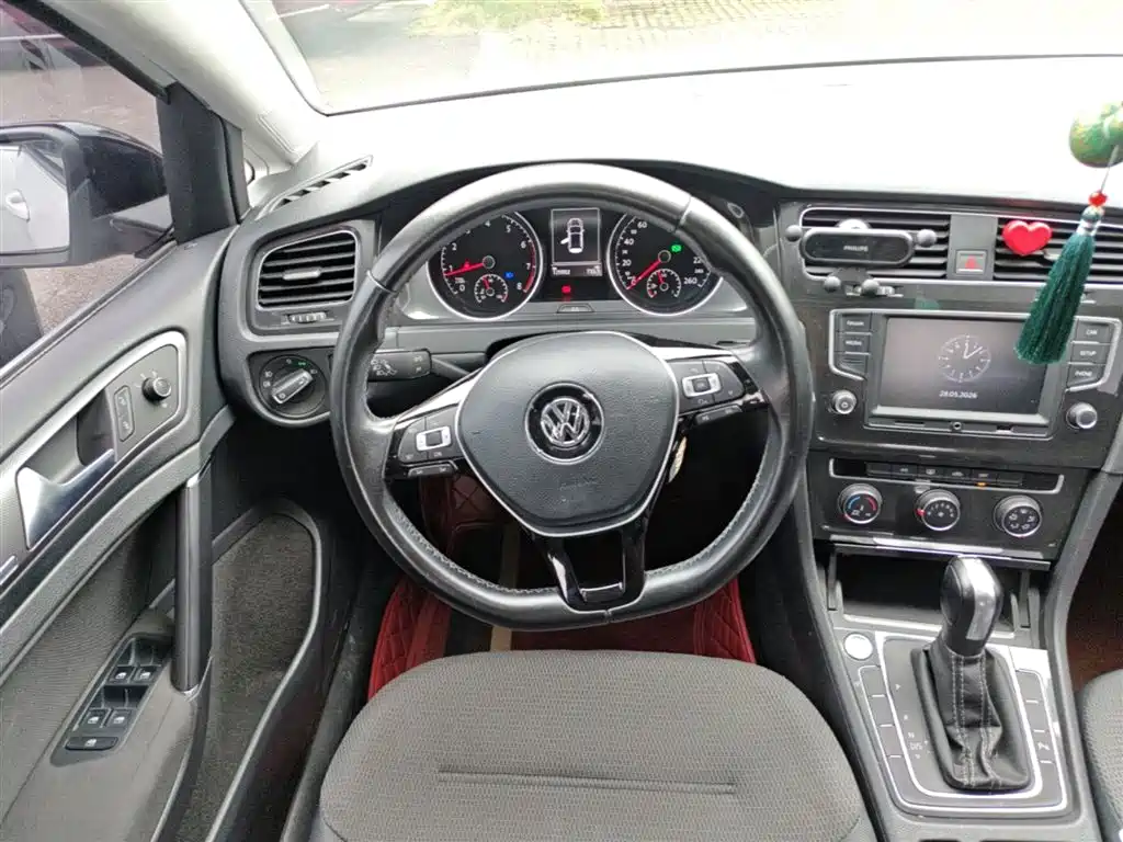 Volkswagen Golf 2017 — фото 17