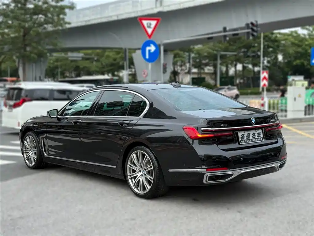 BMW 7 Series 2020 — фото 4