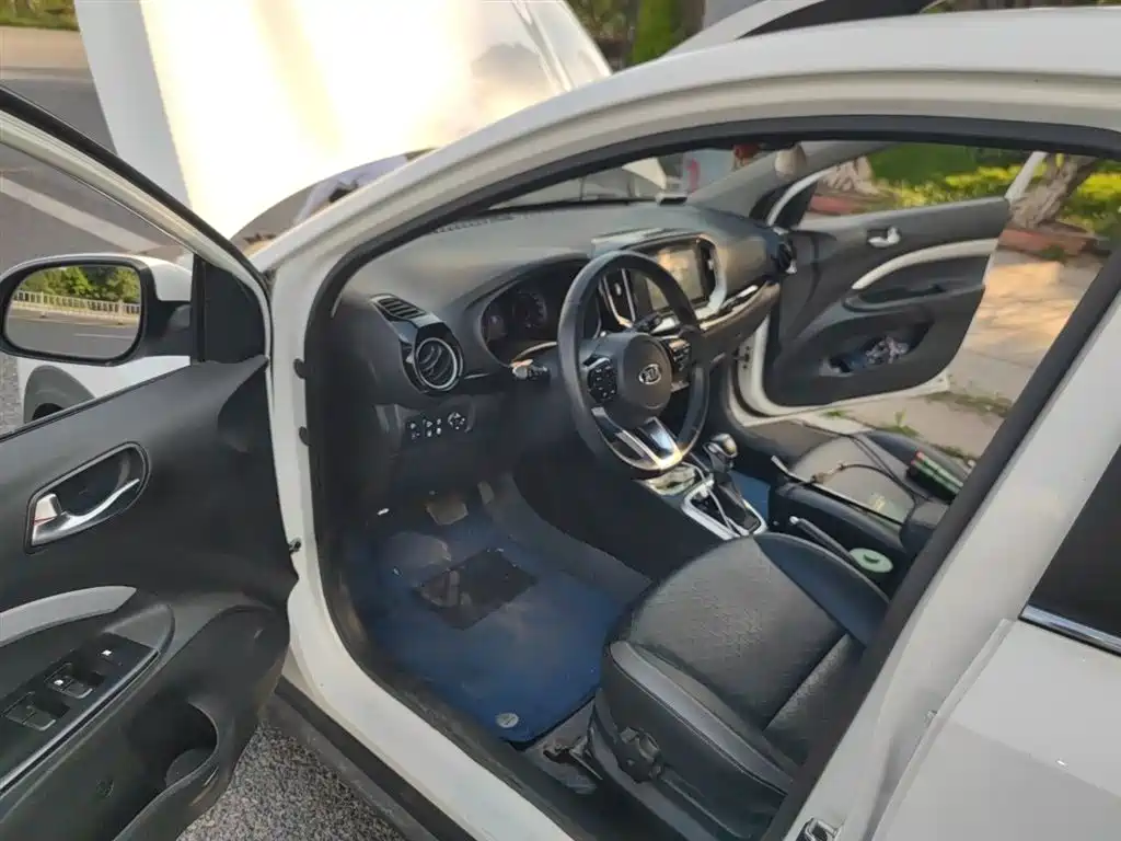 Kia KX1 2019 — фото 14