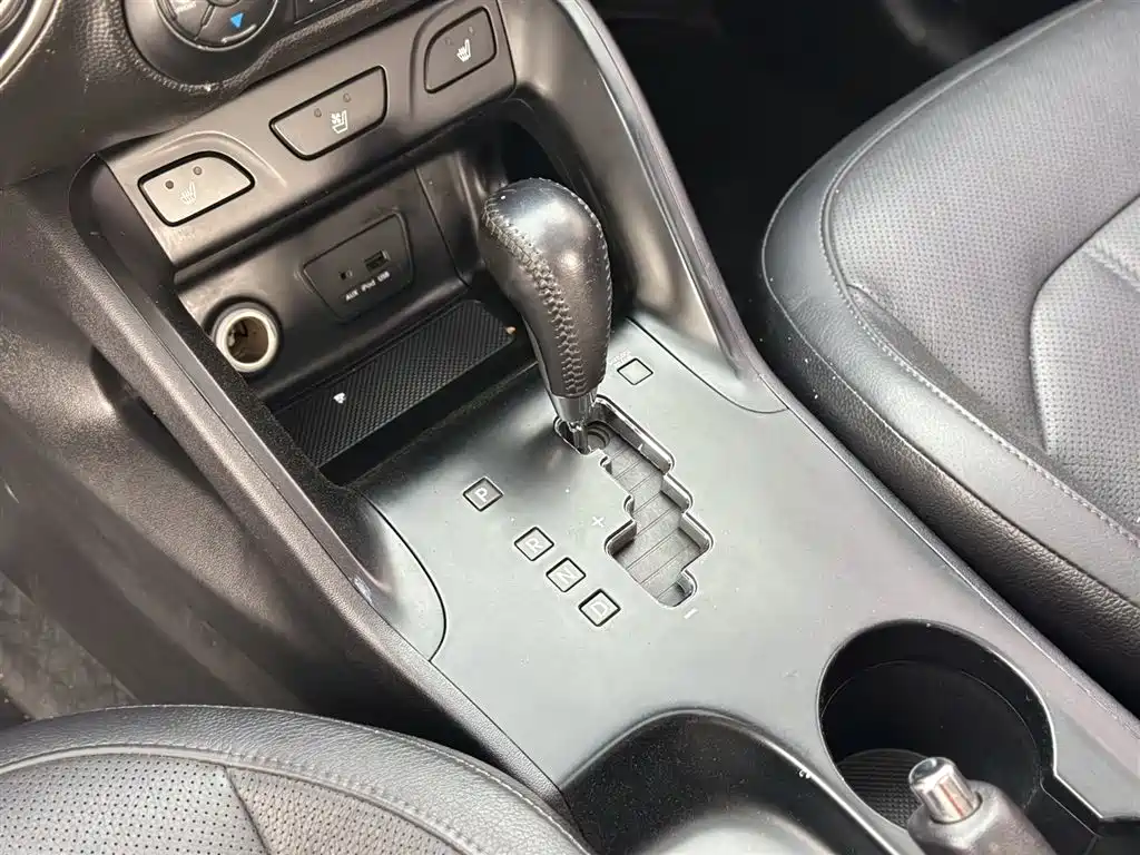 Hyundai ix35 2014 — фото 19