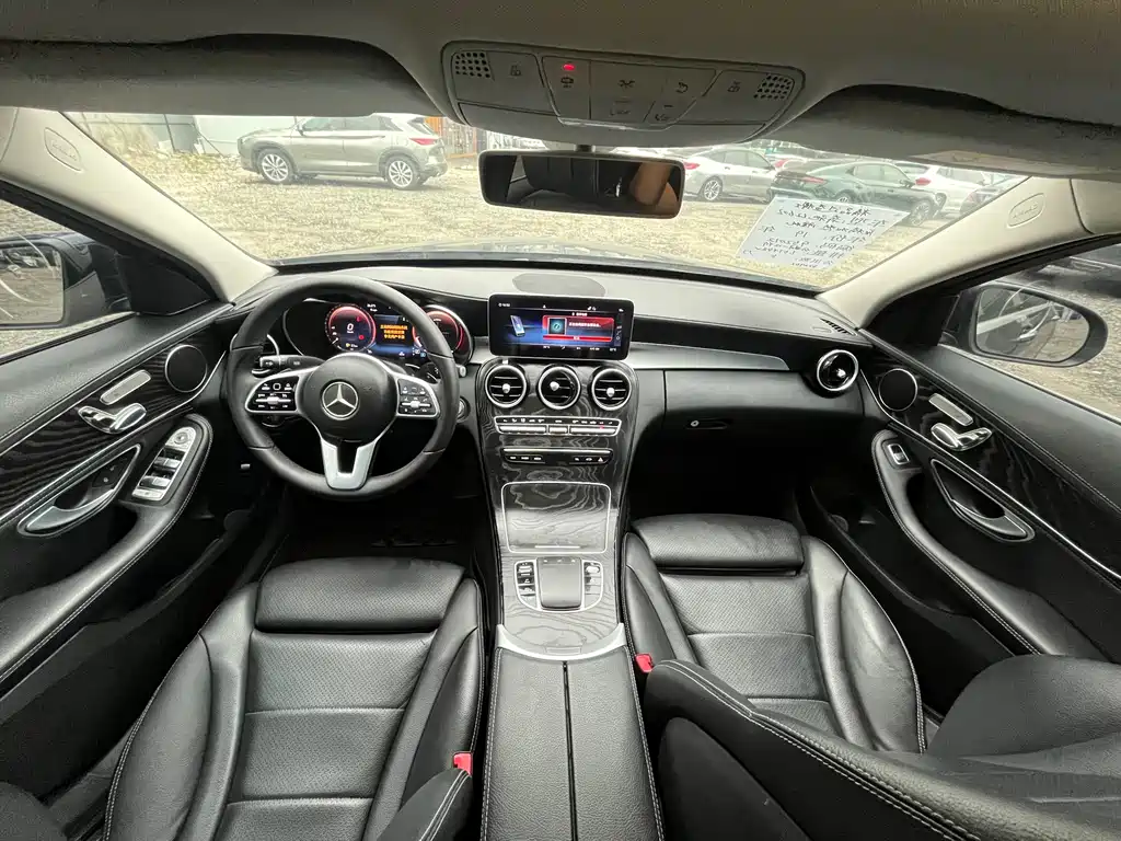 Mercedes-Benz C-Class 2019 — фото 11