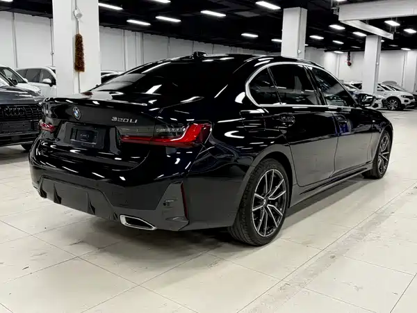 BMW 3 Series 2023