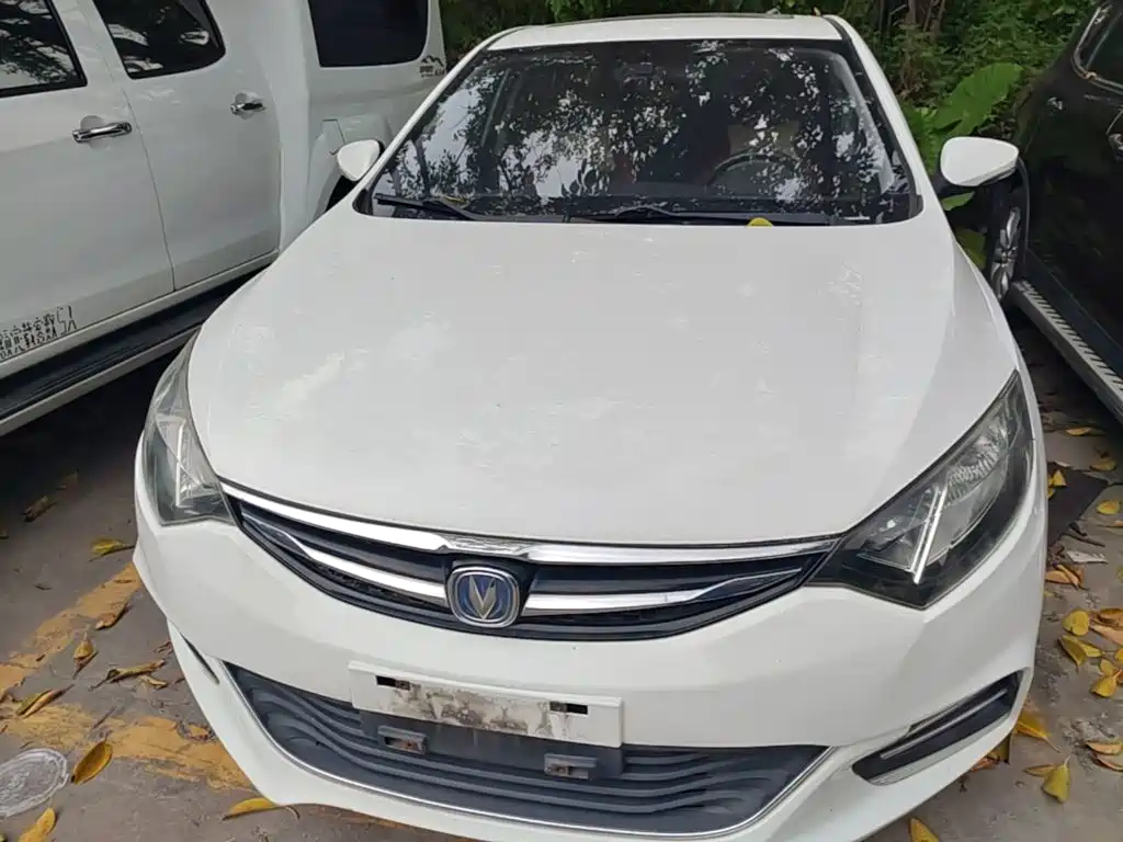 Changan Eado XT 2018 — фото 3