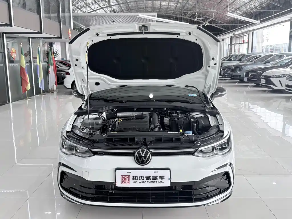 Volkswagen Golf 2022 — фото 15