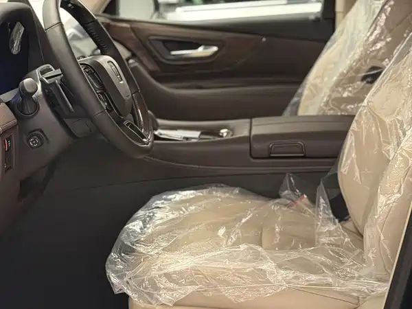 Toyota Vellfire 2024