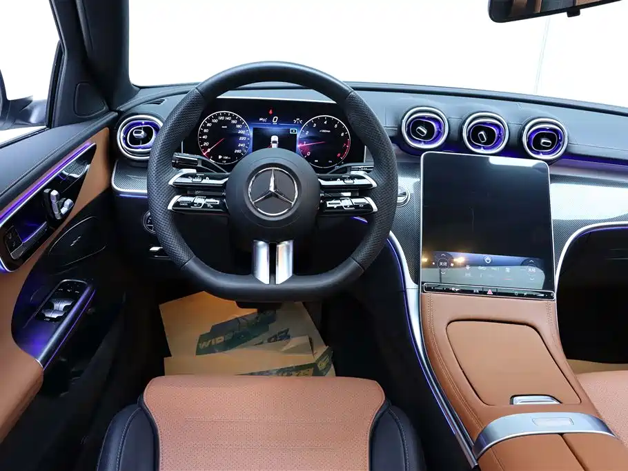Mercedes-Benz C-Class 2024 — фото 27
