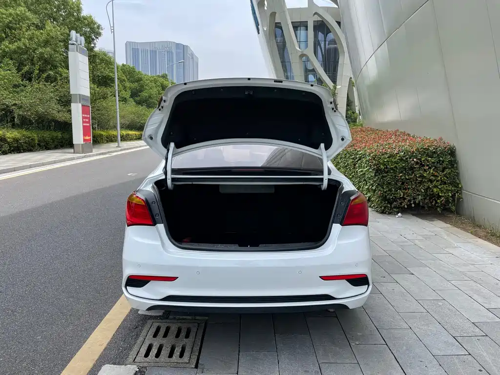 Hyundai Mistra 2017 — фото 18