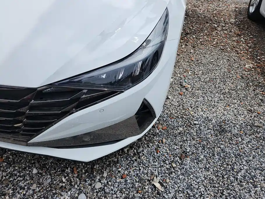 Hyundai Elantra 2021