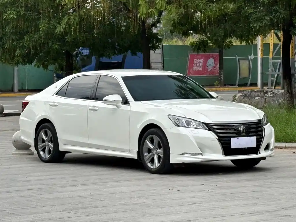 Toyota Crown 2019 — фото 17