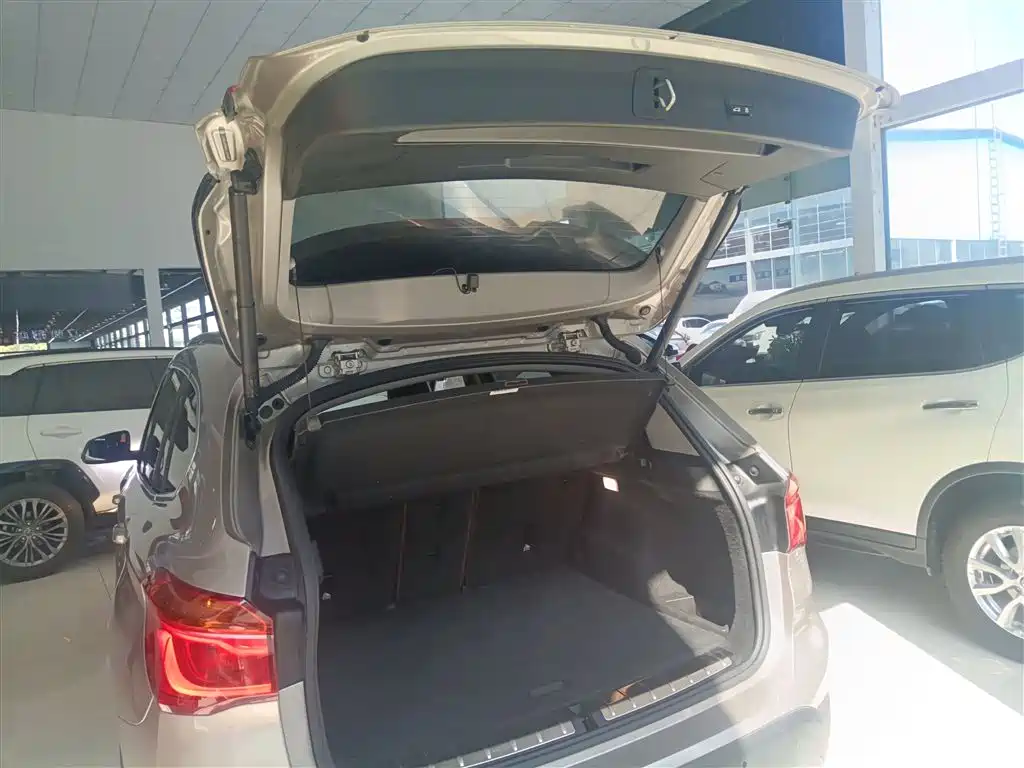 BMW X1 2019 — фото 18
