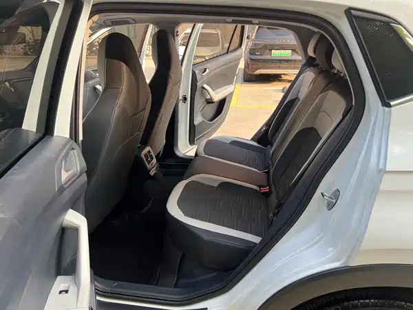 Volkswagen Tharu 2025