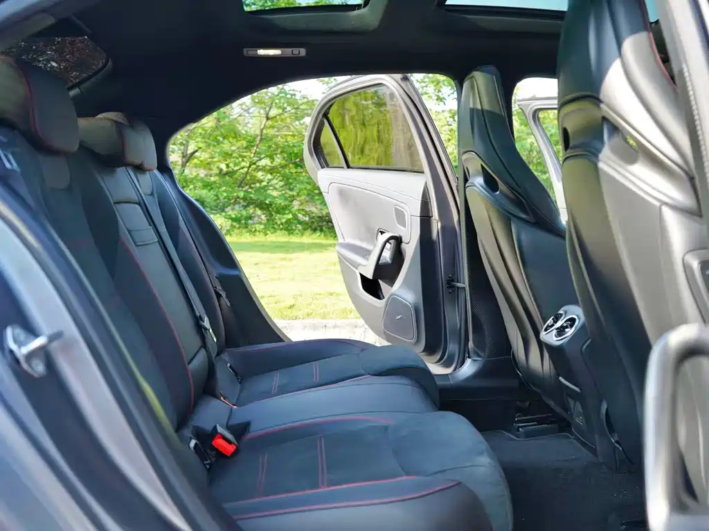 Mercedes-Benz A-Class AMG 2022 — фото 14
