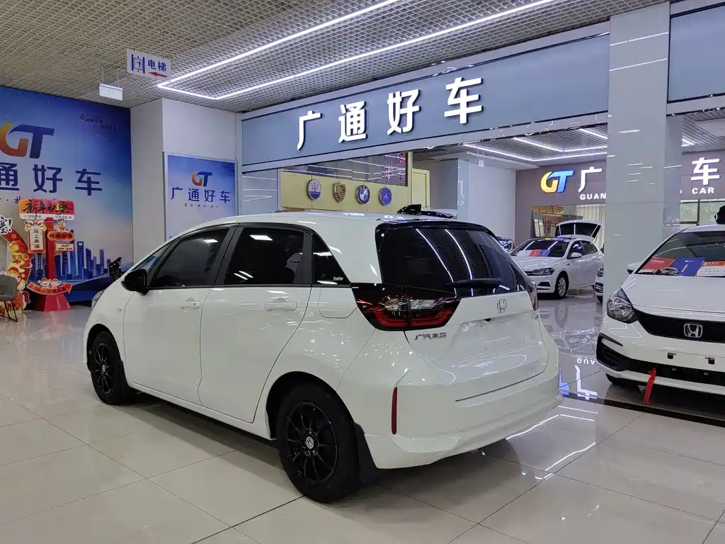 Honda Fit 2024 — фото 8