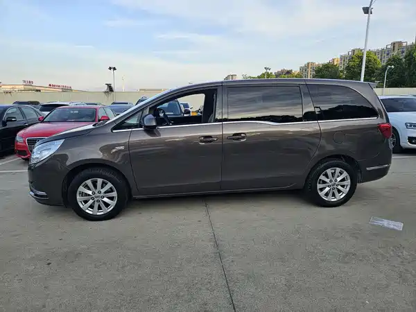 Buick GL8 2017