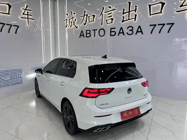 Volkswagen Golf 2022